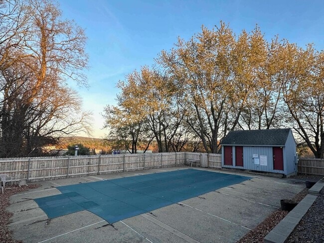 Building Photo - 39 Bluestone Dr
