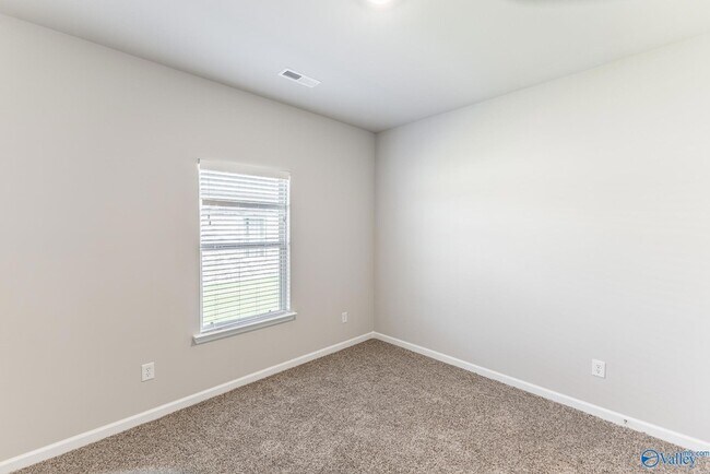 Building Photo - 290 Caudle Dr