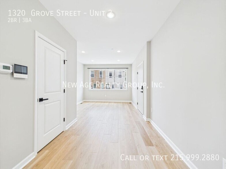 Building Photo - 1320 Grove St