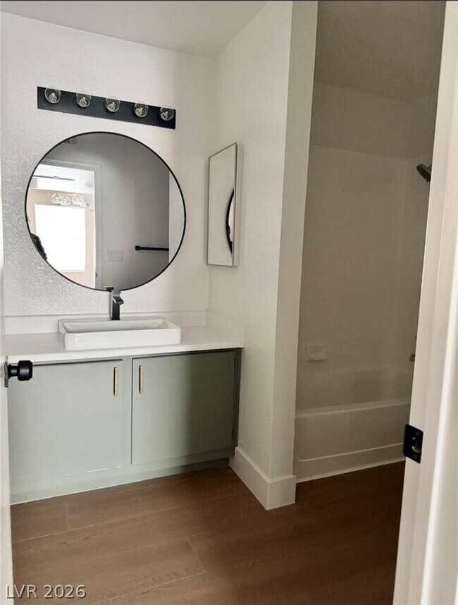 Building Photo - 1150 N Buffalo Dr