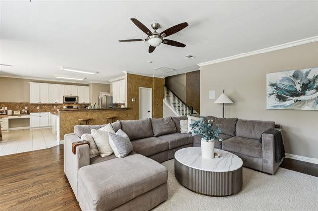 Building Photo - 5800 Palomino Dr