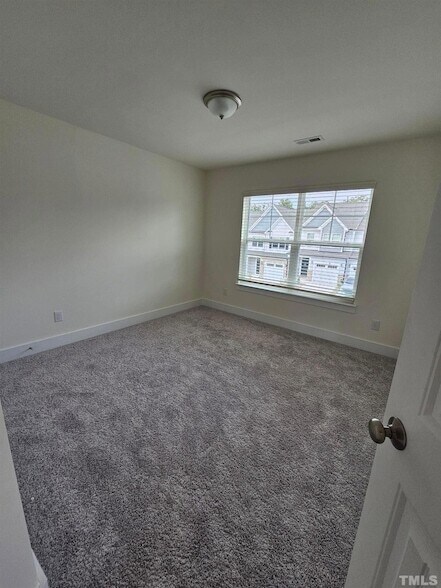 Building Photo - 1001 Heartstone Wy