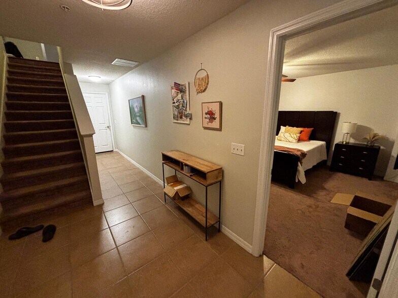 Building Photo - 1525 Cloverbay Ln