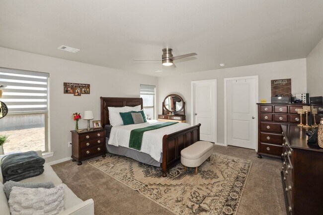 Building Photo - 3/2/2 Rental in the Meadows ~ 1743 Wesleyan!