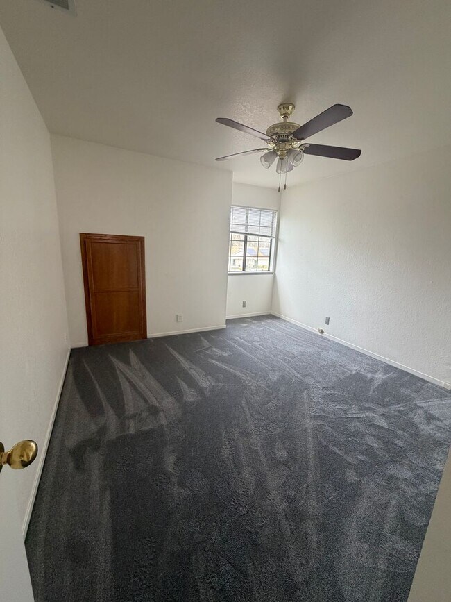 Building Photo - 3 Bedroom Home in Cameron Park