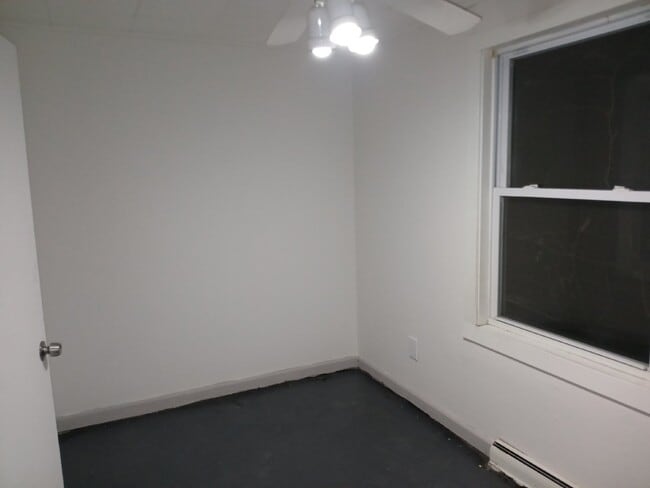 Building Photo - 2 Bedroom 1 Bathroom - Northeast Arts Dist...