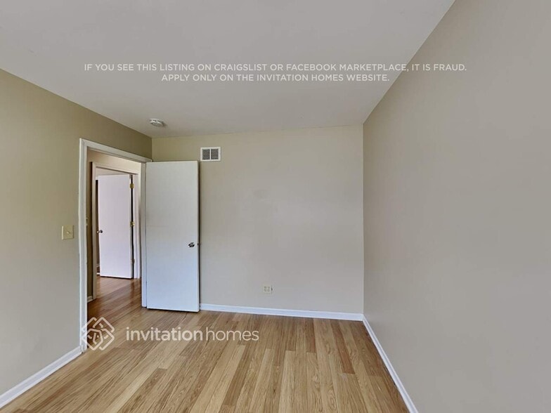 Building Photo - 671 Krenz Ave