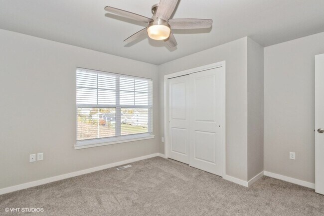 Building Photo - Big Ben Townhomes – Brand New 3 Bedroom Townhome | Attached 2-Stall Garage