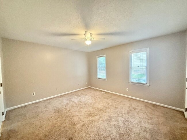 Building Photo - 6523 Hearthstone Dr