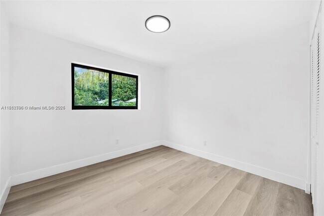 Building Photo - 37 NW 59th St