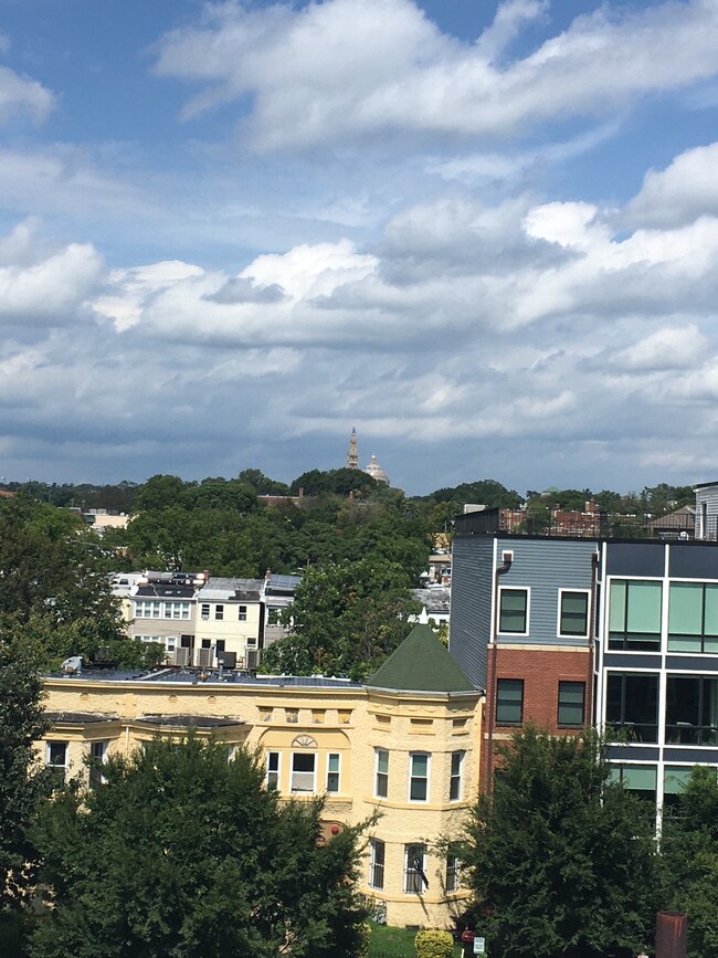 5,000 feet to Catholic University! - 330 Rhode Island Ave NE