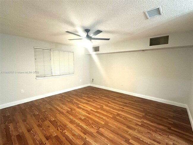 Building Photo - 14730 SW 90th Terrace