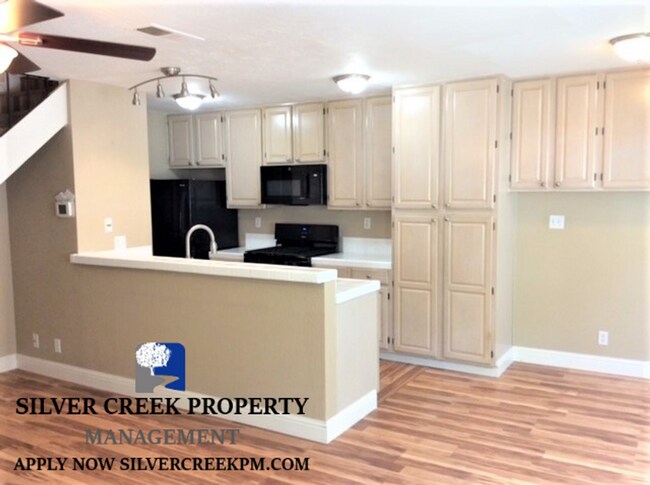 Building Photo - Charming and Cozy 2 Bed 1 Bath Condo in Pleasanton