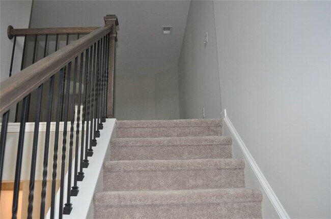 Building Photo - 1345 Endicott Ct