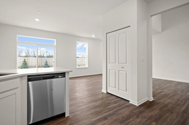 Building Photo - 2057 Stuttle Rd