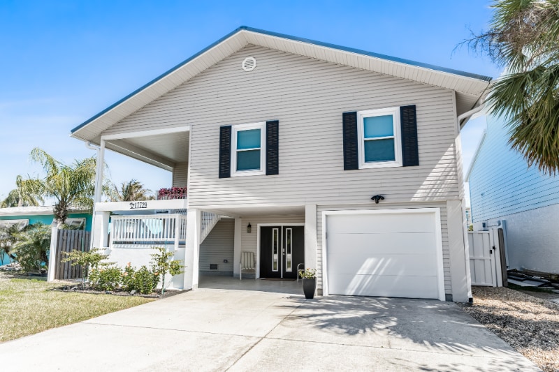 Building Photo - 17729 1st St E