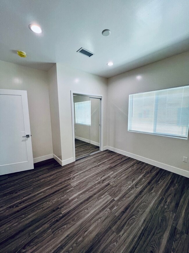 Building Photo - ASANANTONIO #C