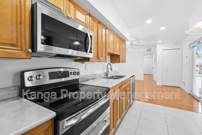 Building Photo - 3450 S Olive Ave