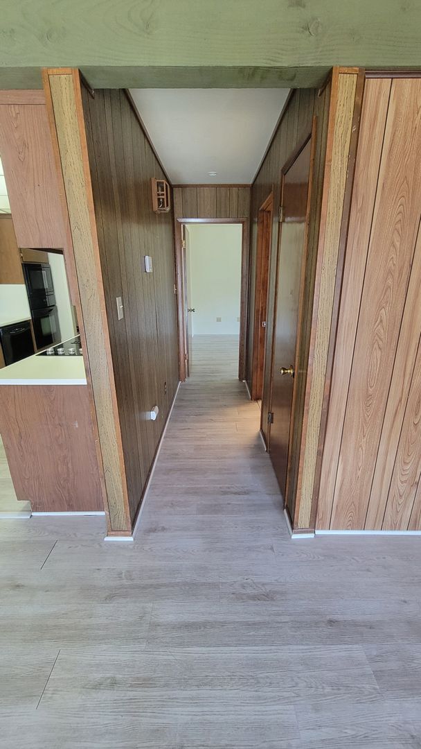 Building Photo - Beautifully Appointed 4 Bedroom Mountain R...