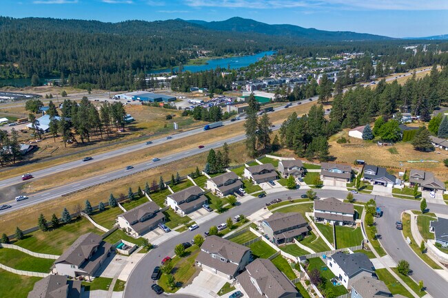 Building Photo - Orchard Land Duplexes