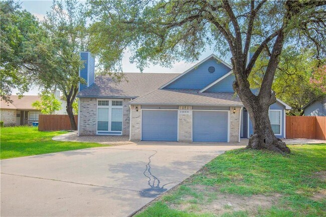 Primary Photo - 11609 Rustic Rock Dr