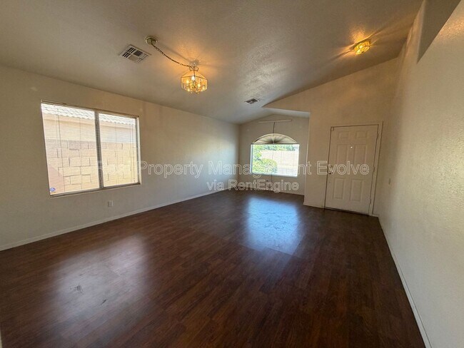 Building Photo - 7816 N 54th Ln
