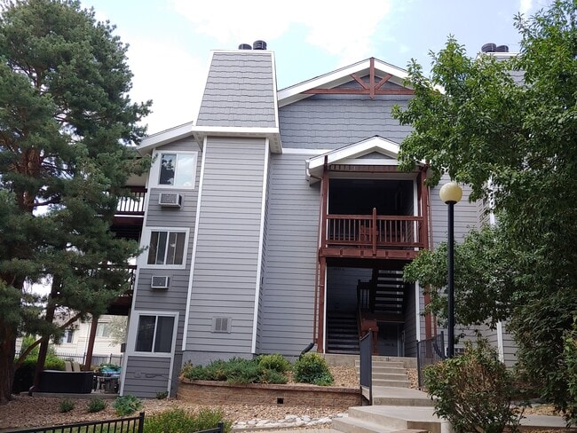 Building Photo - 17652 E Loyola Dr