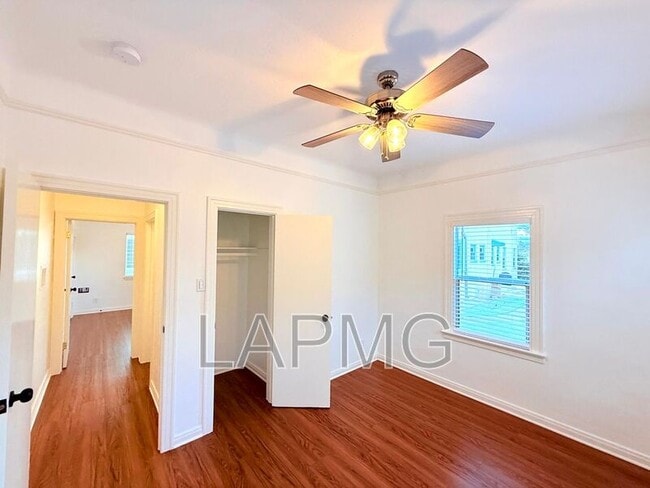 Building Photo - 2751 Pomeroy Ave