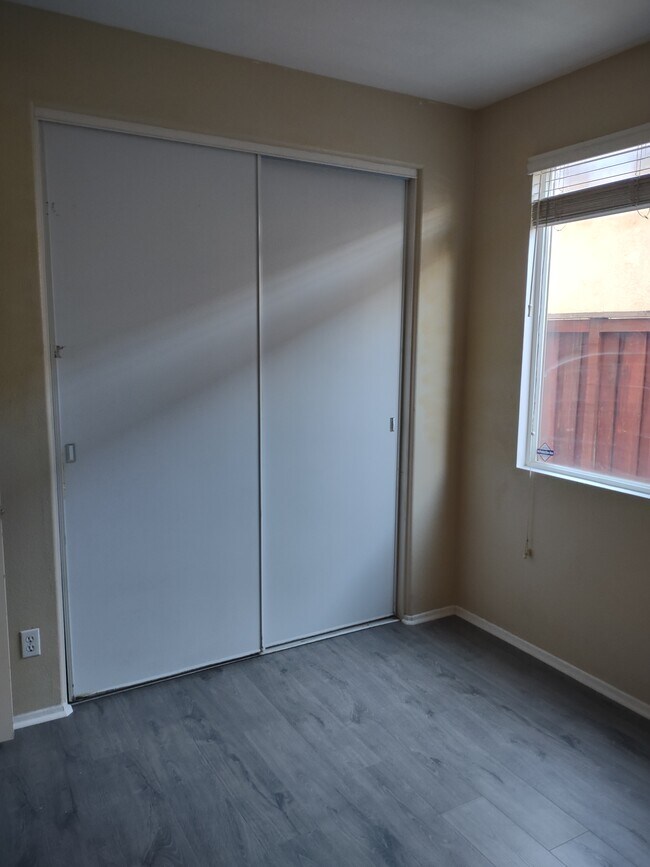 Building Photo - 40543 Chantemar Way