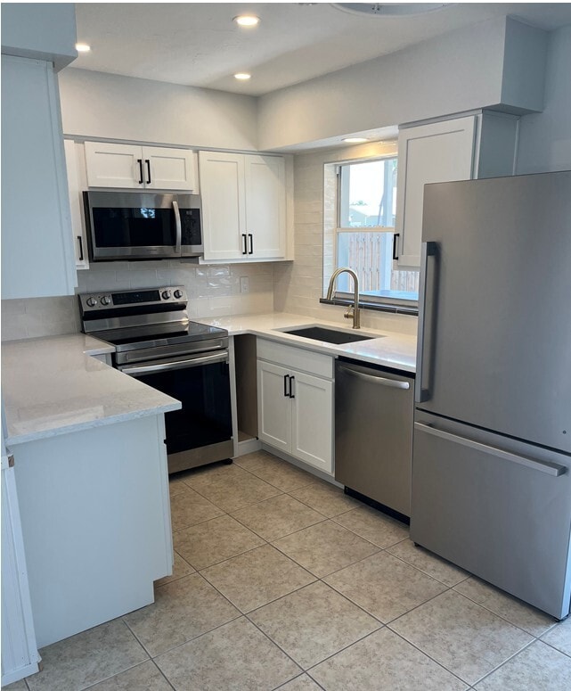 Building Photo - Lost in Paradise USA LLC