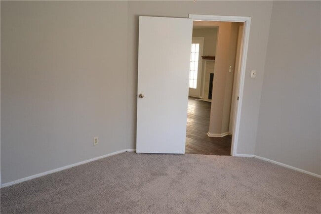 Building Photo - 1105 Green Valley Cove
