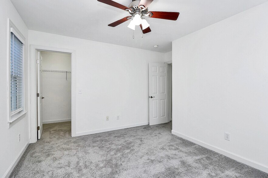 Sencond Room - 35 McCurdy St NW
