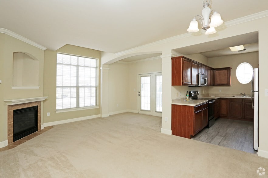 Mansions at Hemingway 6701 Hemingway St Johnston IA 50131 Apartment