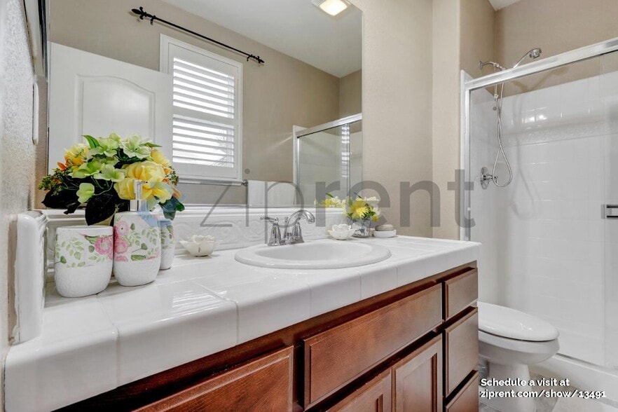 Building Photo - 308 Cantada Ct