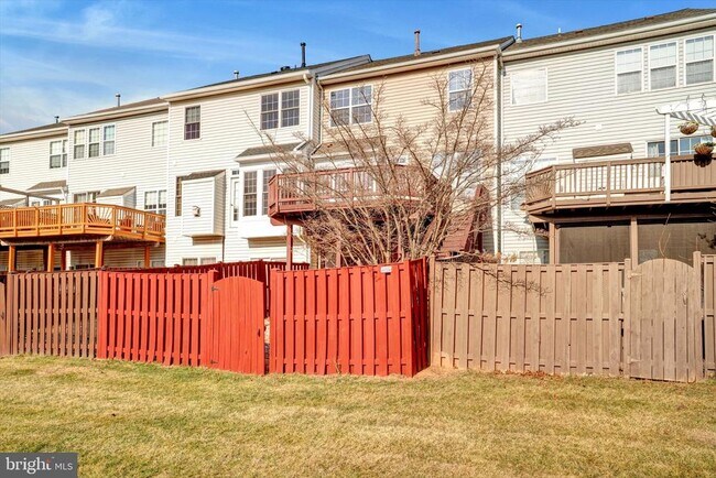 Building Photo - 43787 Virginia Manor Terrace