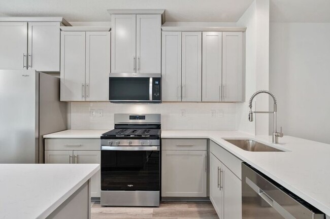 Building Photo - 305 Gable Court