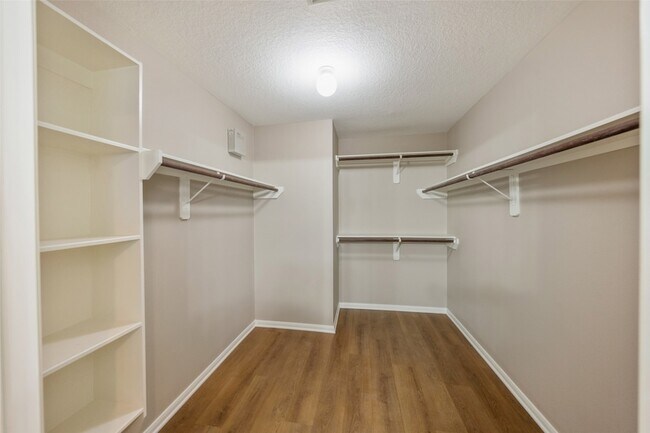Building Photo - 30627 N Sulphur Creek Dr