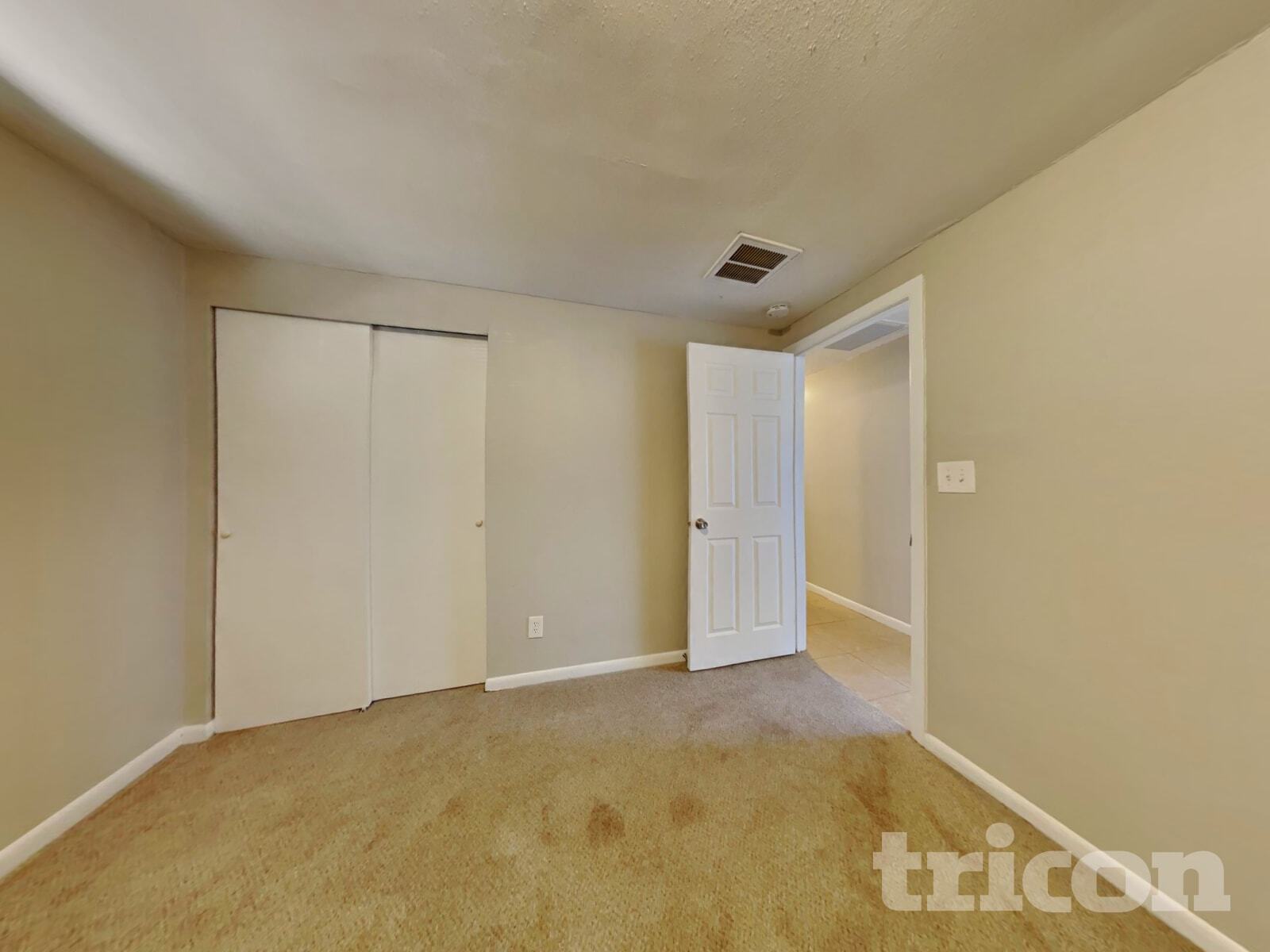Building Photo - 8664 Mockingbird Ln