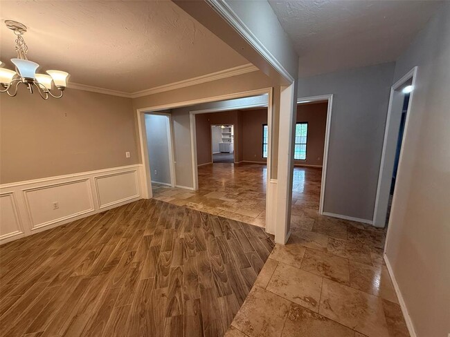 Building Photo - 8521 NW 121st St