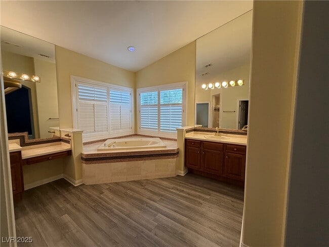 Building Photo - 9604 Coral Rose Ct