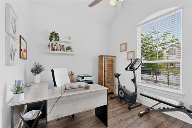 Building Photo - 15049 Chipwood Dr