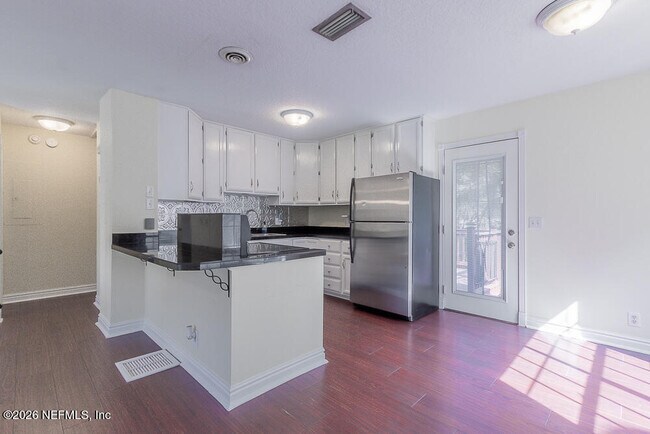 Building Photo - 1205 16th St N