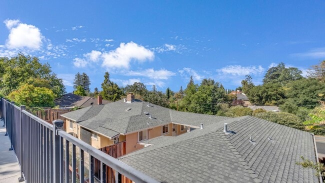 Building Photo - Lovely Home in San Jose near scenic Alum Rock! 2 Bedroom 2 Bath plus 1 Bed/1 Bath ADU