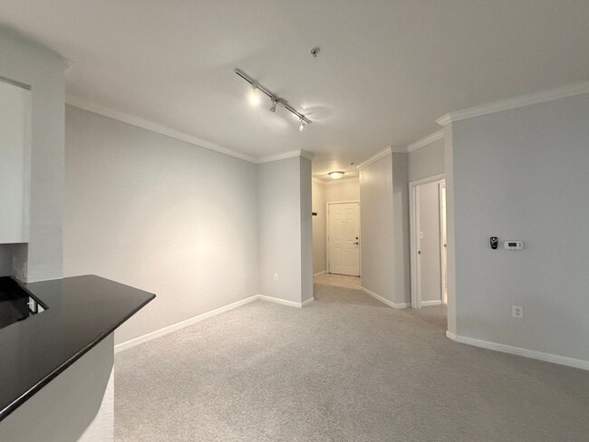 Building Photo - 8539 Gate Pkwy W