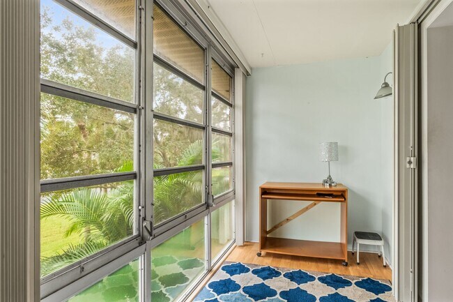 Building Photo - 11 Vis Gdns Trl