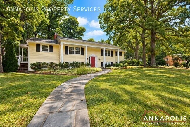 Building Photo - 300 S Cherry Grove Ave