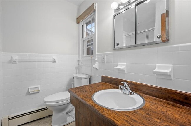 Building Photo - Croton On Hudon 4-Bedroom 2.5-Bathroom Home