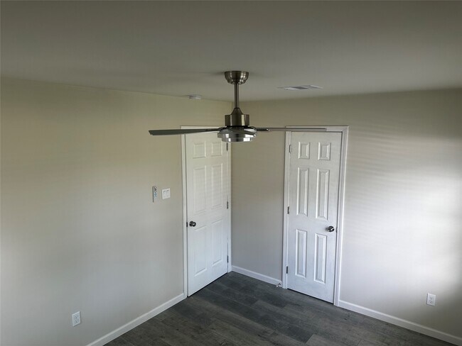 Building Photo - 11802 Leitrim Way