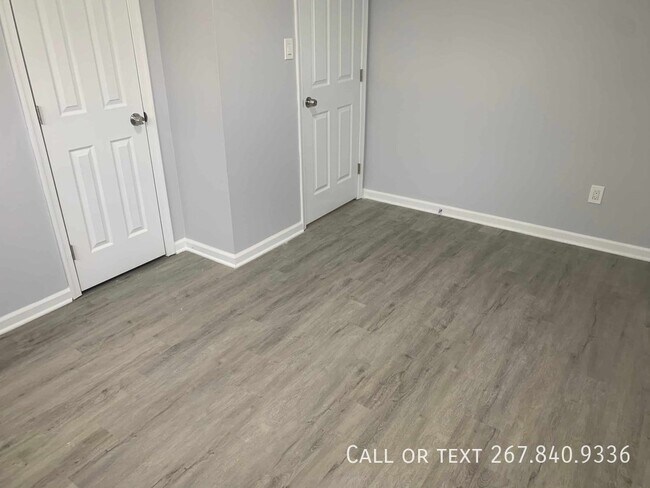 Building Photo - 18 Armor Ct