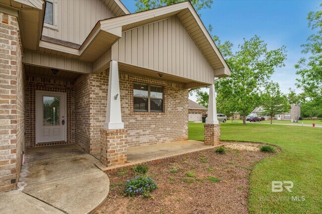 Building Photo - 8795 Bainbridge Dr